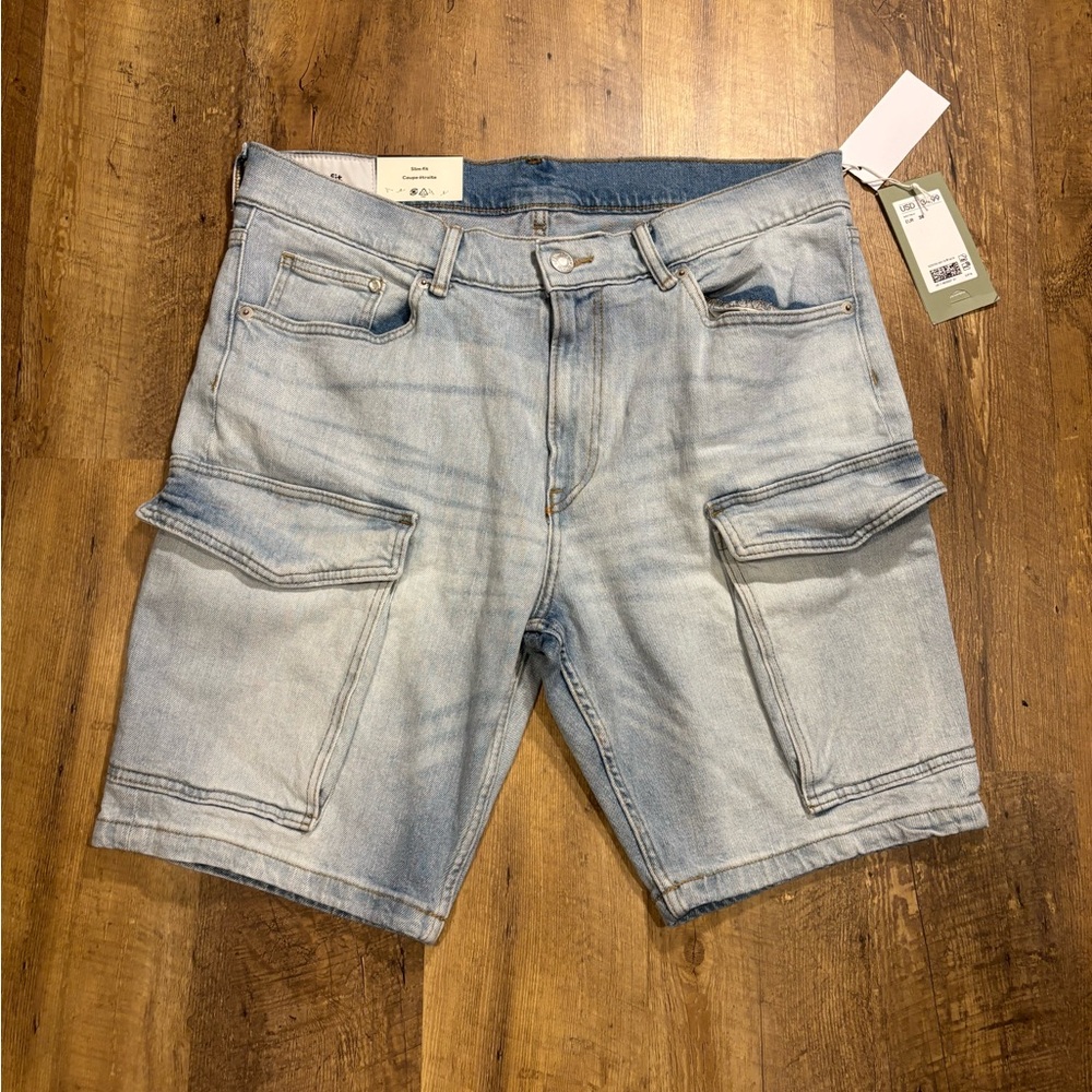 SLIM DENIM CARGO SHORTS